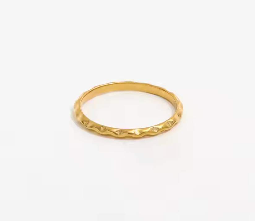The Celeste Hammered Ring