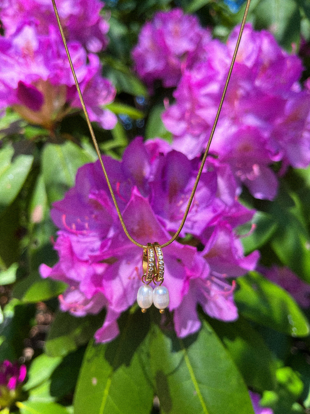 Golden Dewdrop Huggies