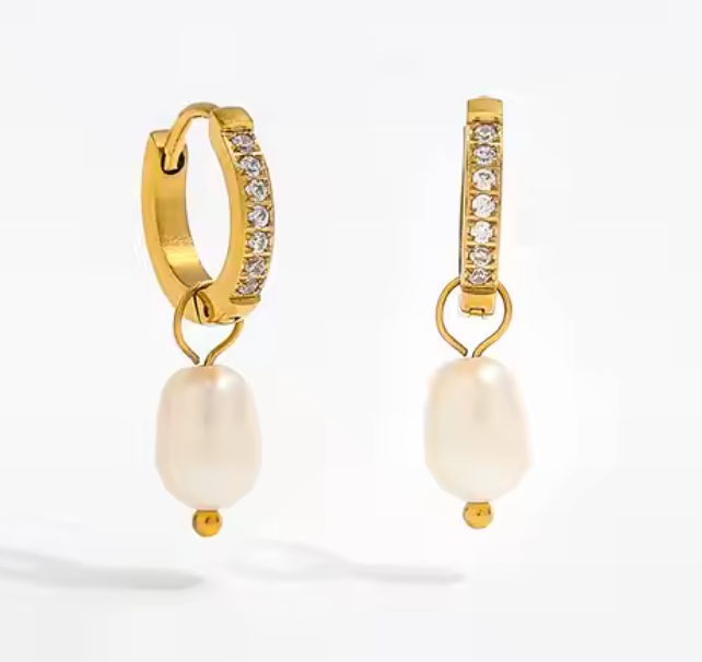 Golden Dewdrop Huggies